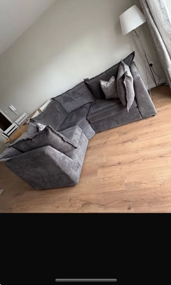 Corner Sofa - Image 3