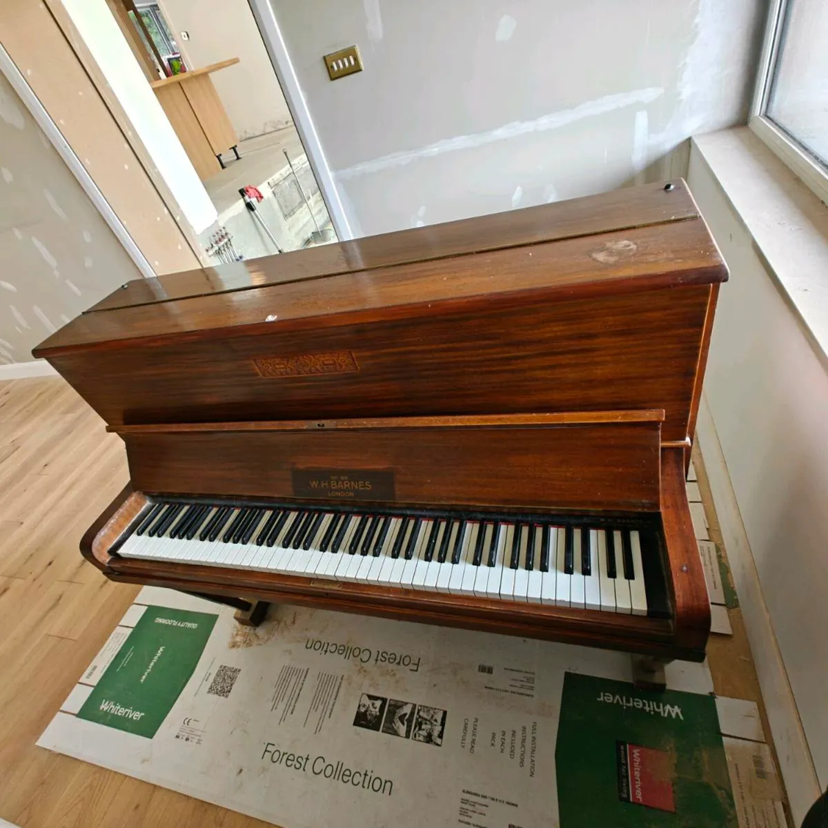Piano - Image 1