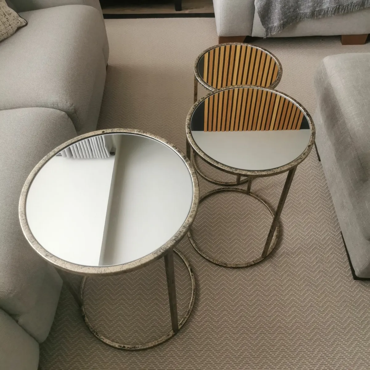 Nest of tables - Image 2