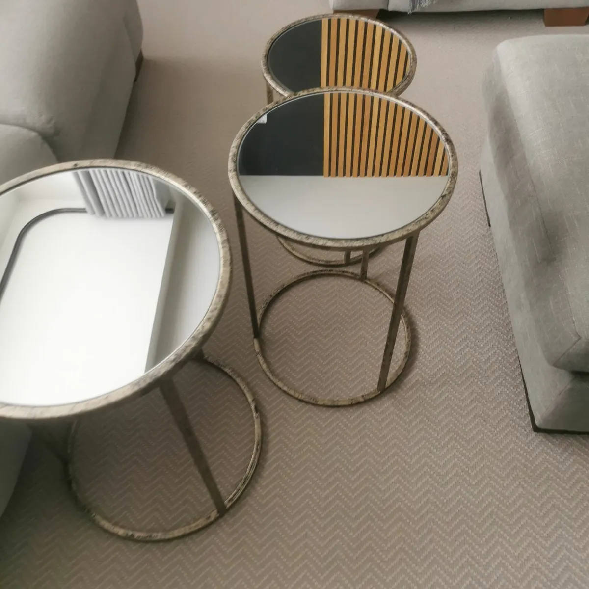 Nest of tables - Image 3