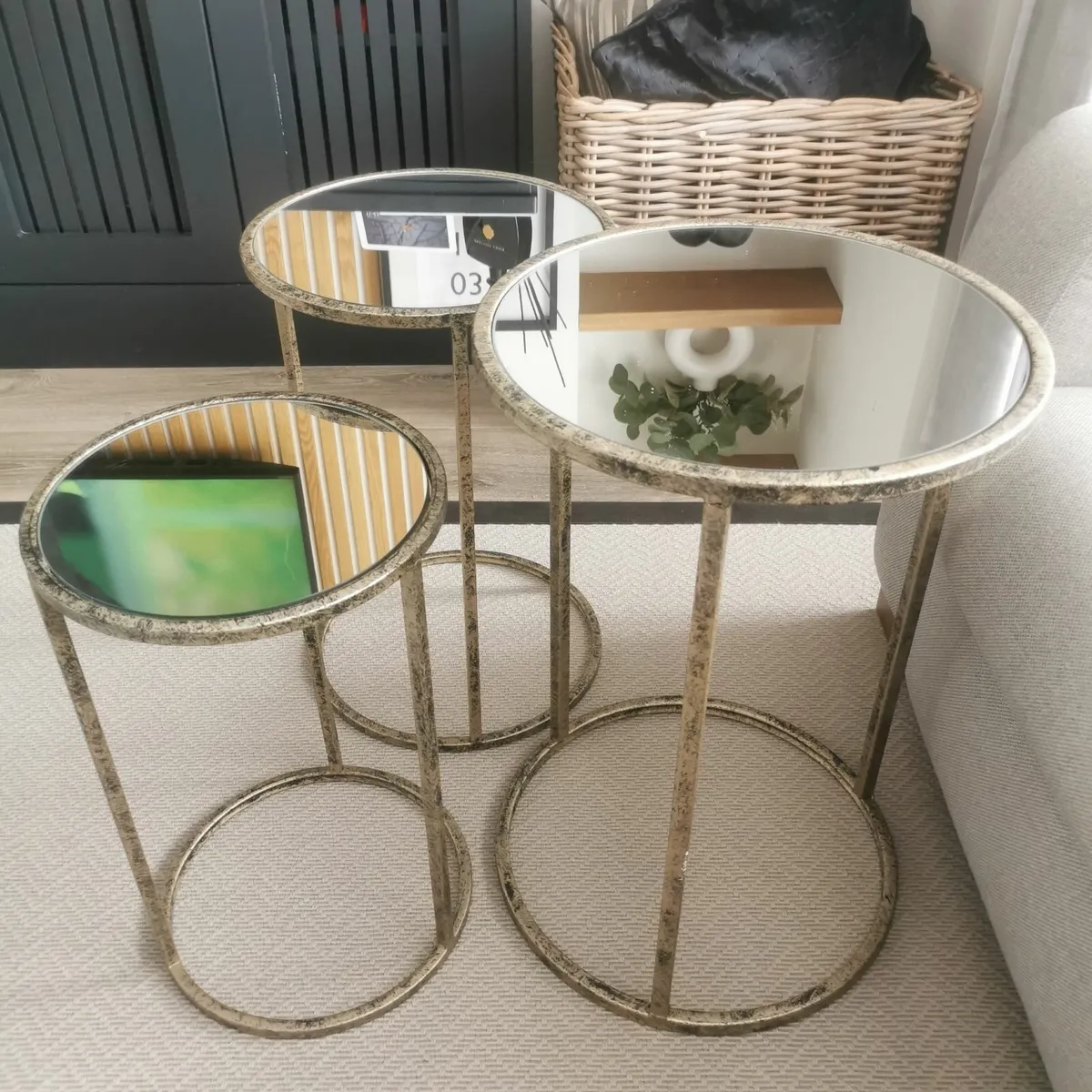 Nest of tables - Image 4