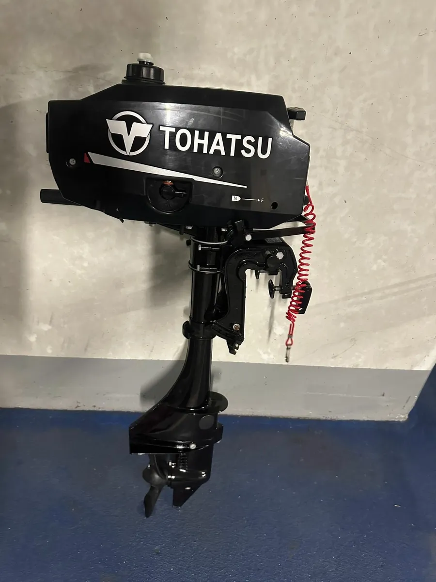 Unused Tohatsu 2-stroke M3.5 B2 Outboard Motor - Image 1