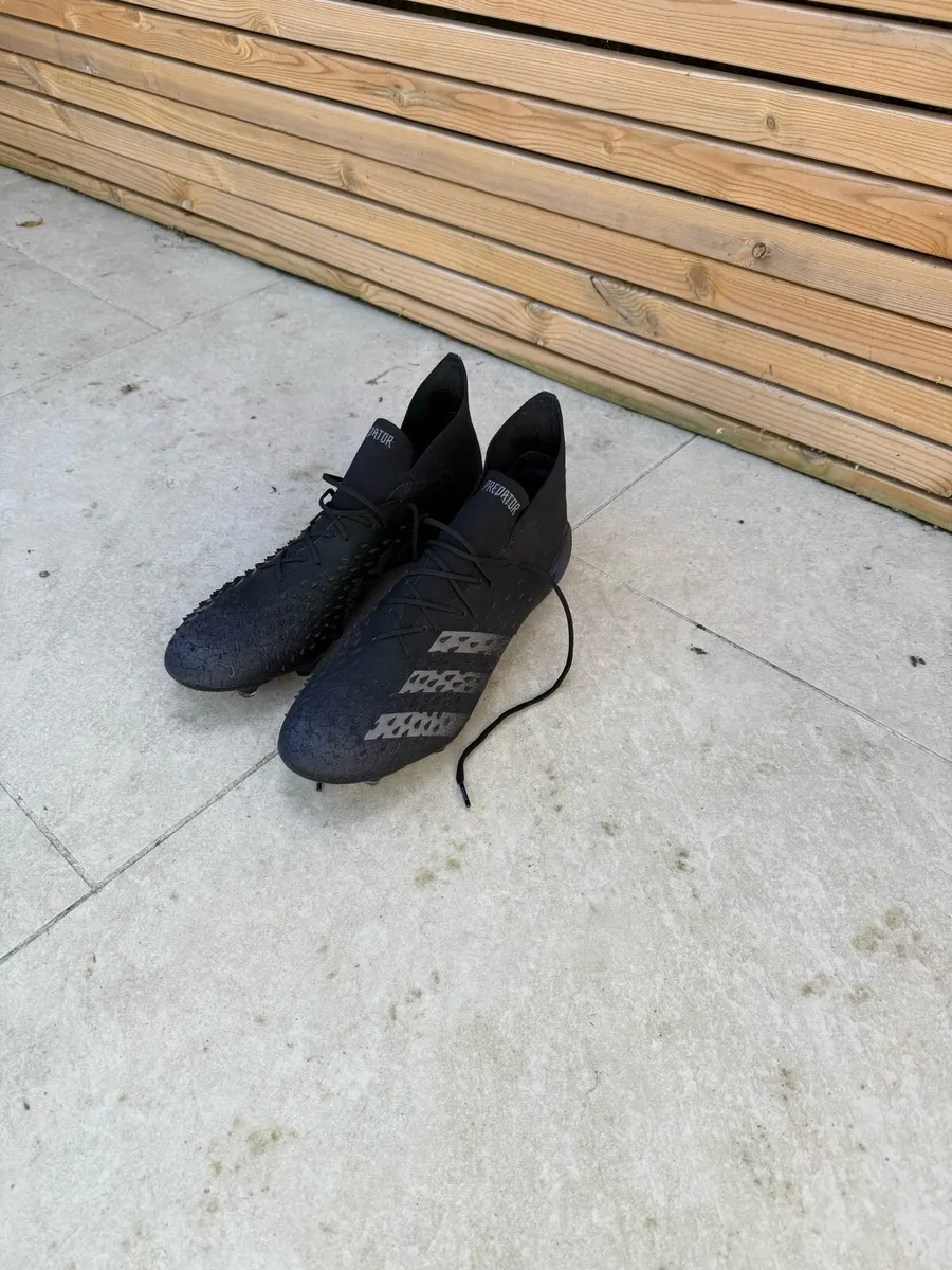 Football boots - Image 3