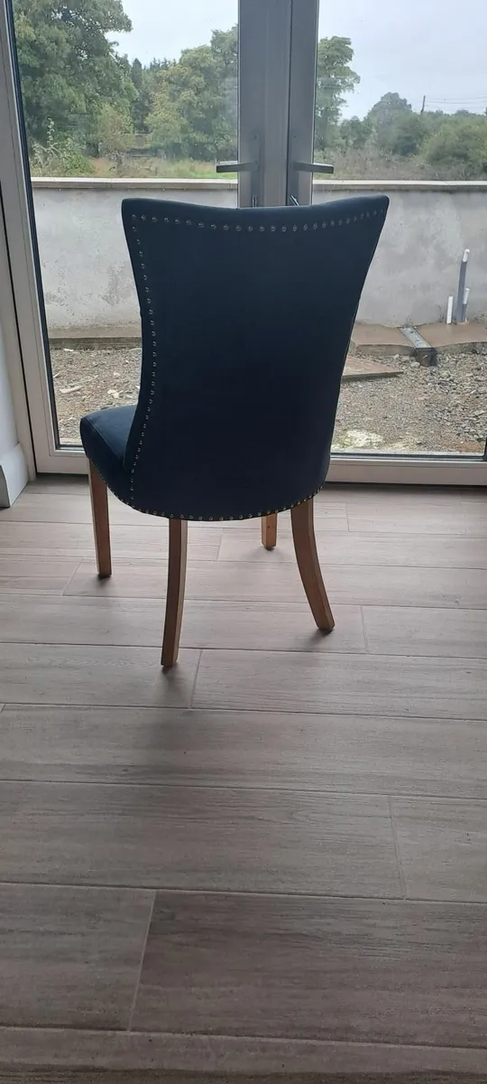 Chairs - Image 3