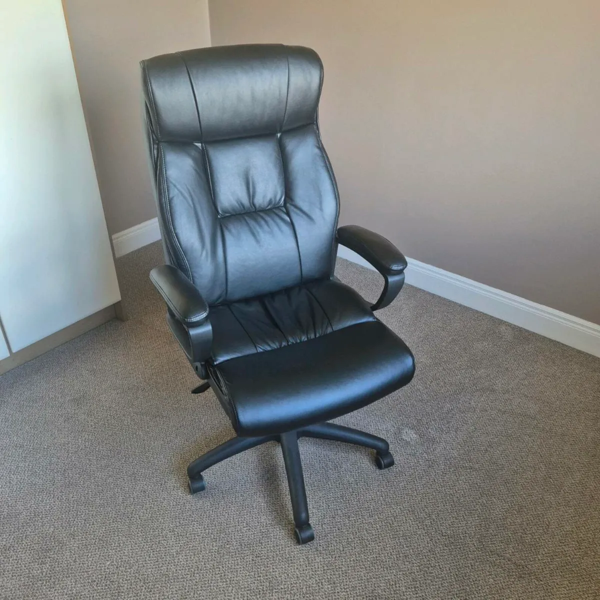 Jysk office chair Practically new - Image 1