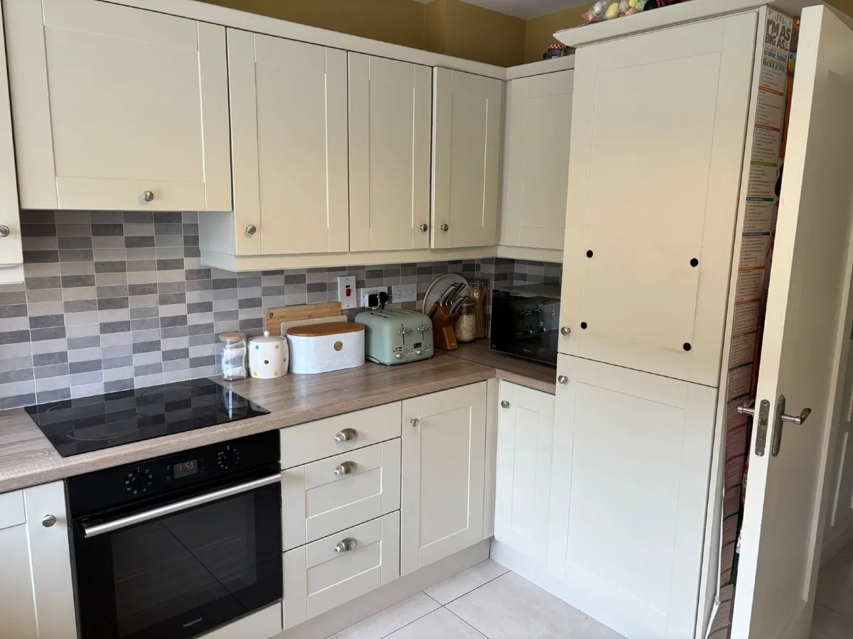 Good Kitchen for Sale - Image 3