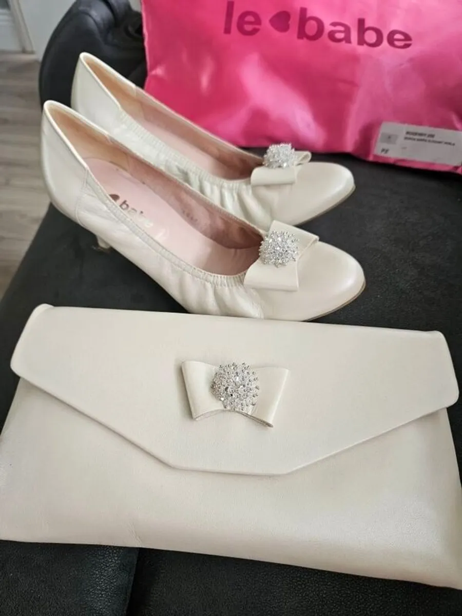 le babe shoes and bag - Image 4