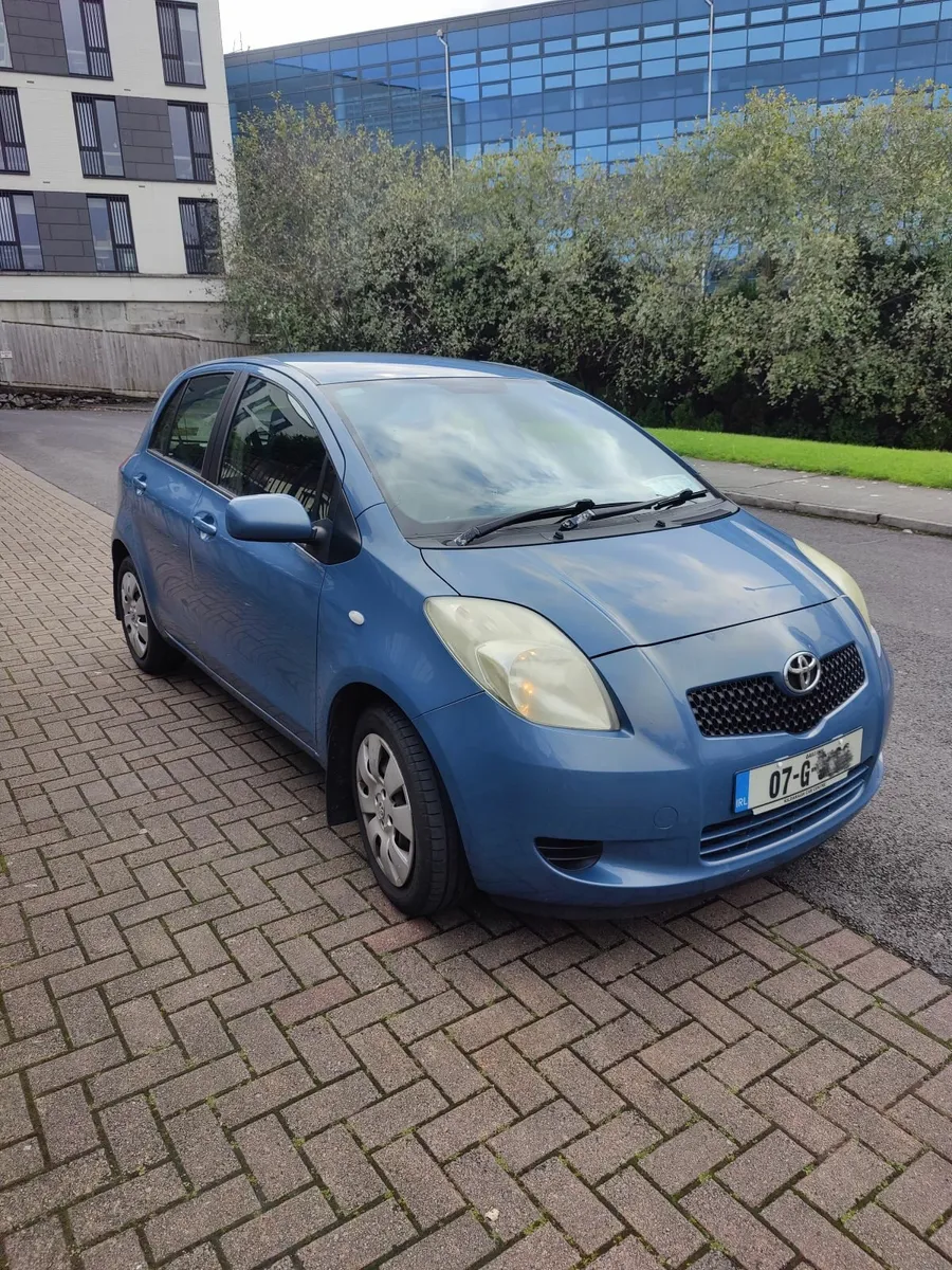 Toyota Yaris 2007 AUTO - Image 1