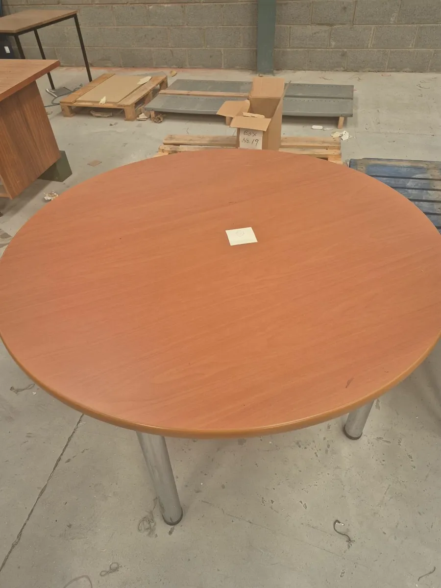 Tables - Image 4