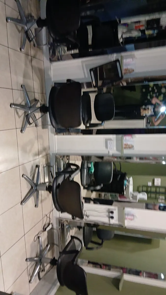 Styling Chair - Image 2