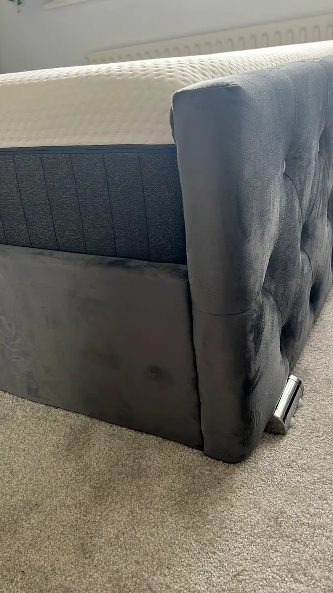 Beds and mattresses - Image 2