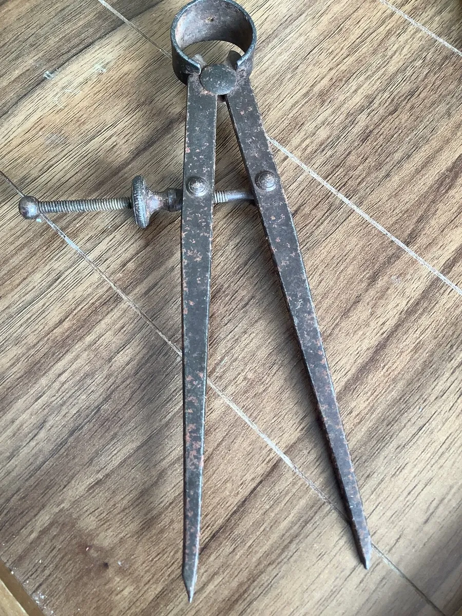 Vintage wing divider - Image 2