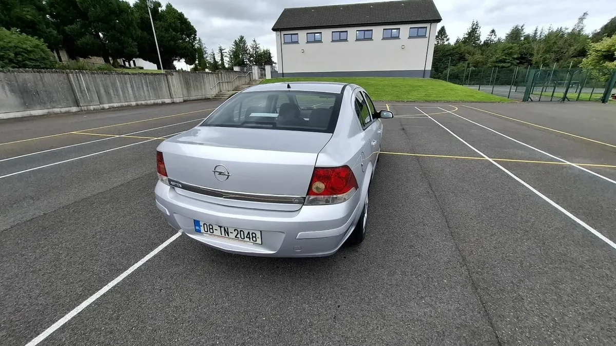 Opel Astra 2008 - Image 4