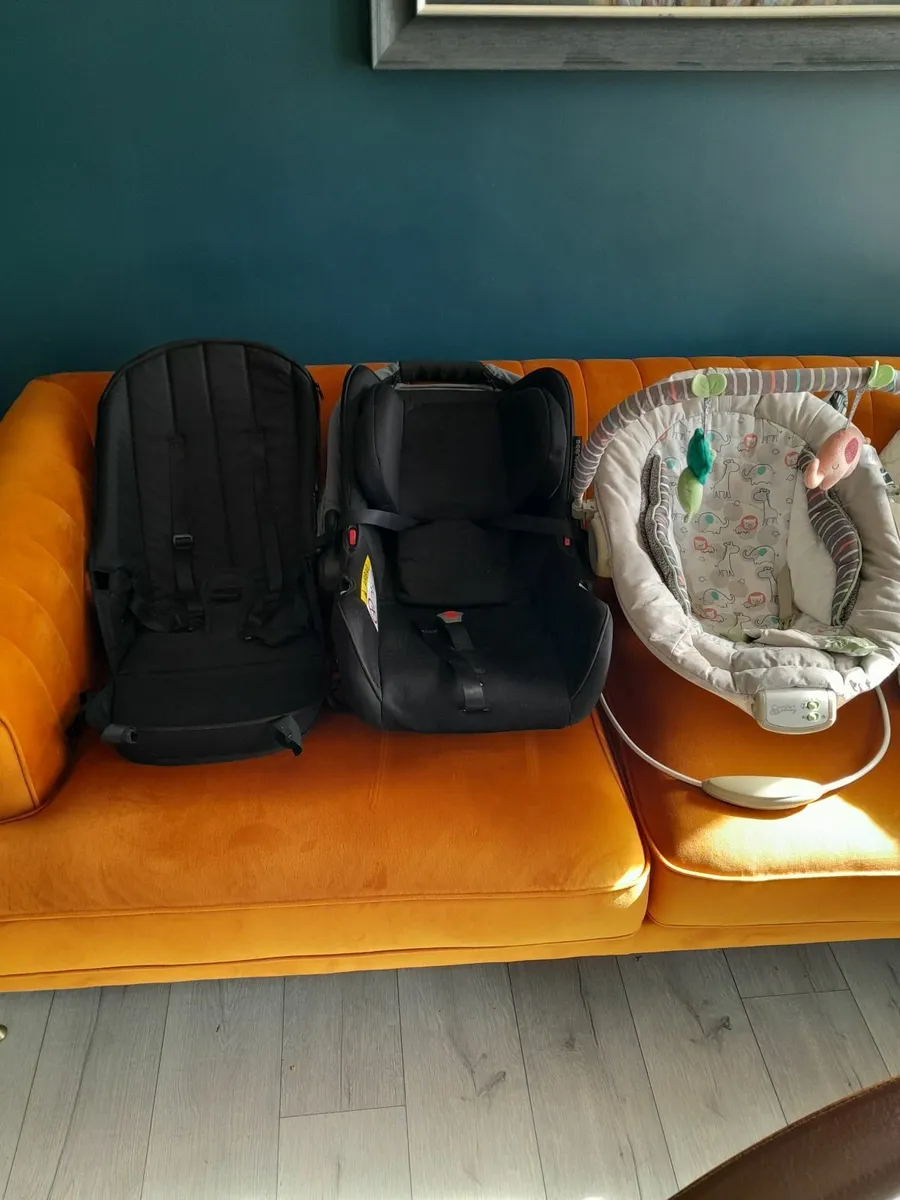 Ickle bubba baby travel system and accessories - Image 2