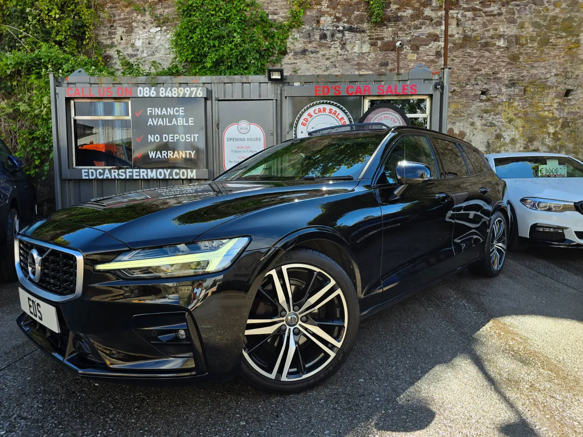 Volvo V60 D4 2.0 190Bhp R Design Pro 2019 - Image 4