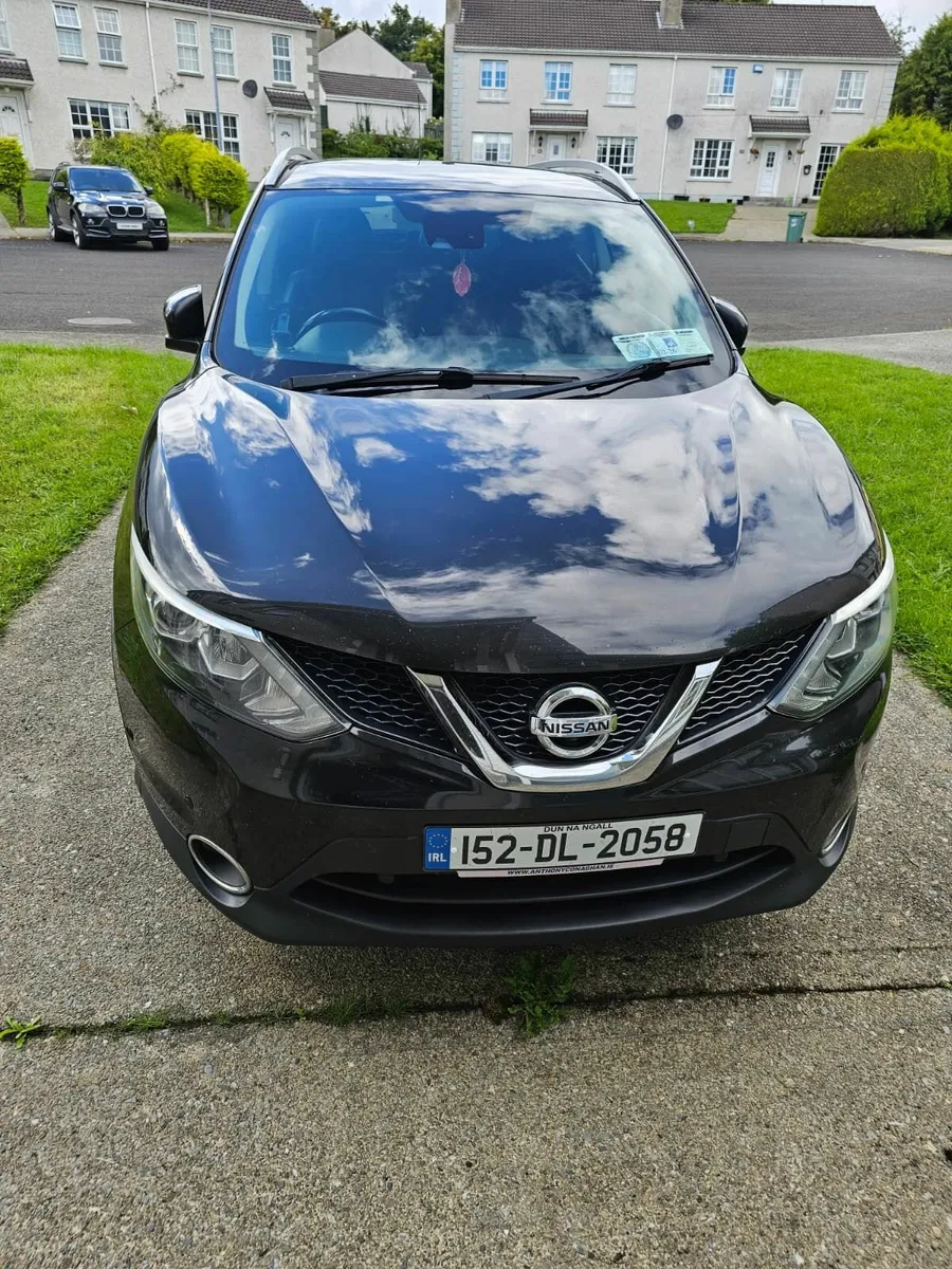 NISSAN QASHQAI 1.5D SV PREMIUM[ NCT TILL - JUL'27] - Image 1