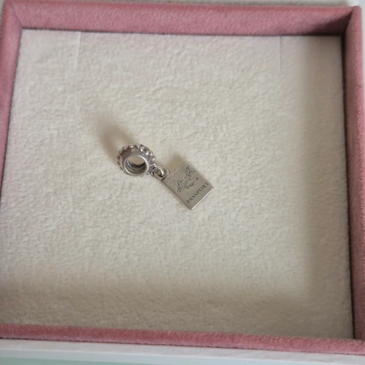 Pandora charm - Image 1