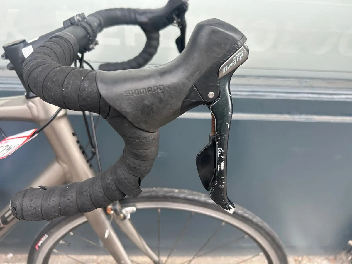 Trek Domane AL 4 ❗️Open 7 days ❗️ - Image 4