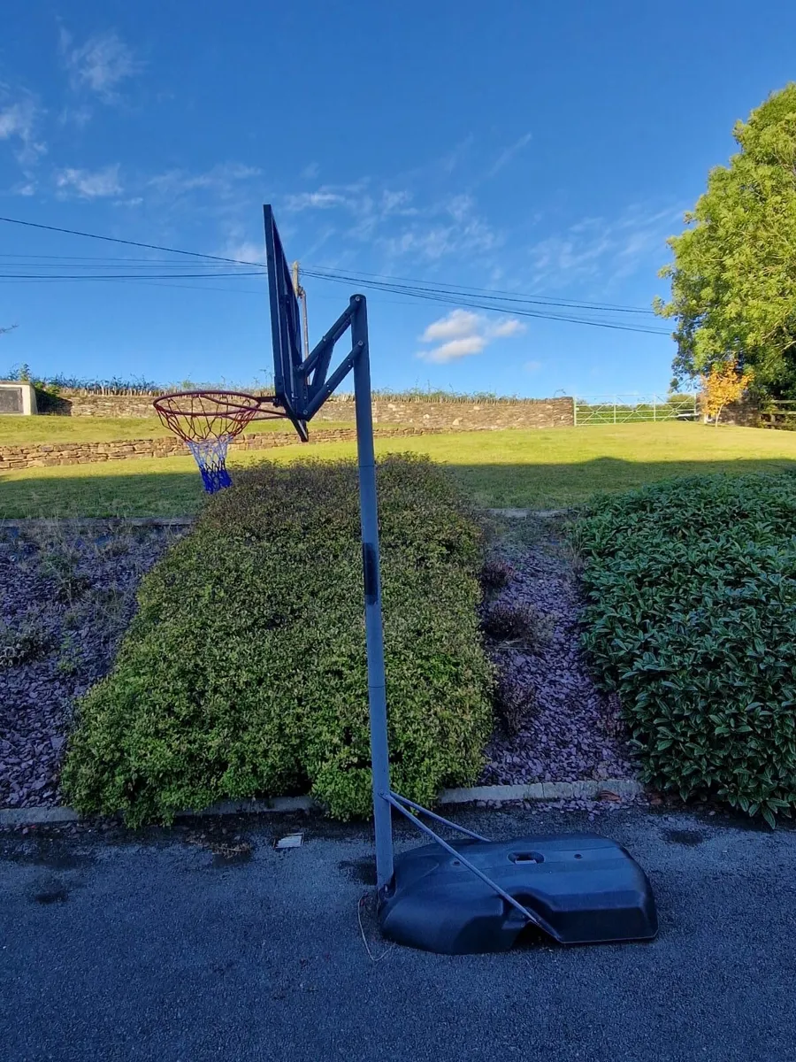 Adjustable Basketball hoop - Image 2