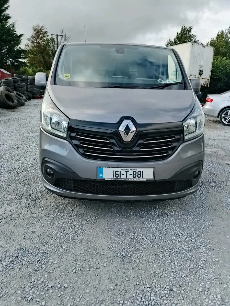 161 Renault traffic new doe and tax - Image 1