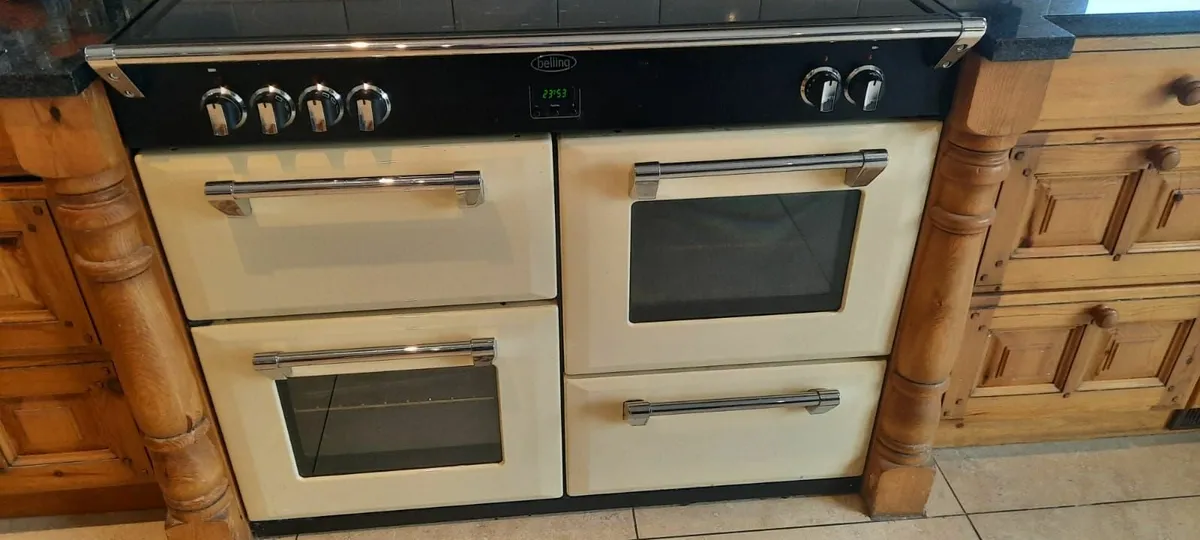 Antique Pine Kitchen in great condition - Image 3