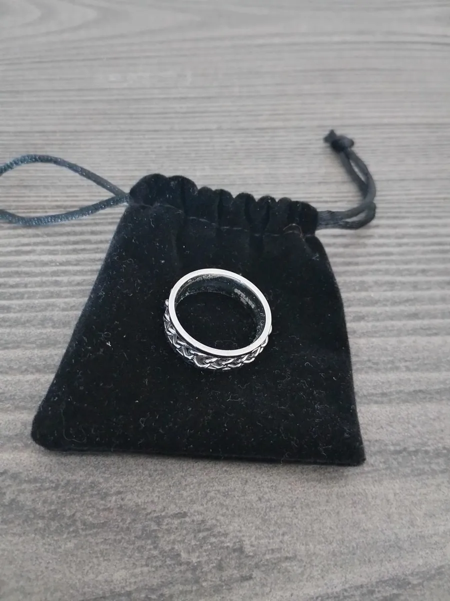 Jewellery - Image 3