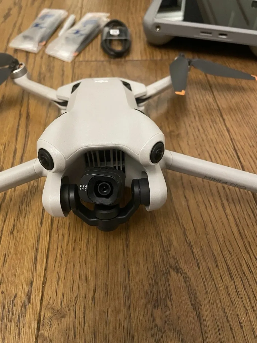 DJI Mini 4 Pro Fly More Combo Camera Drone - Image 3