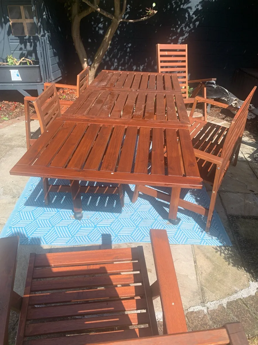Wood table 4 chairs and bench - Image 2