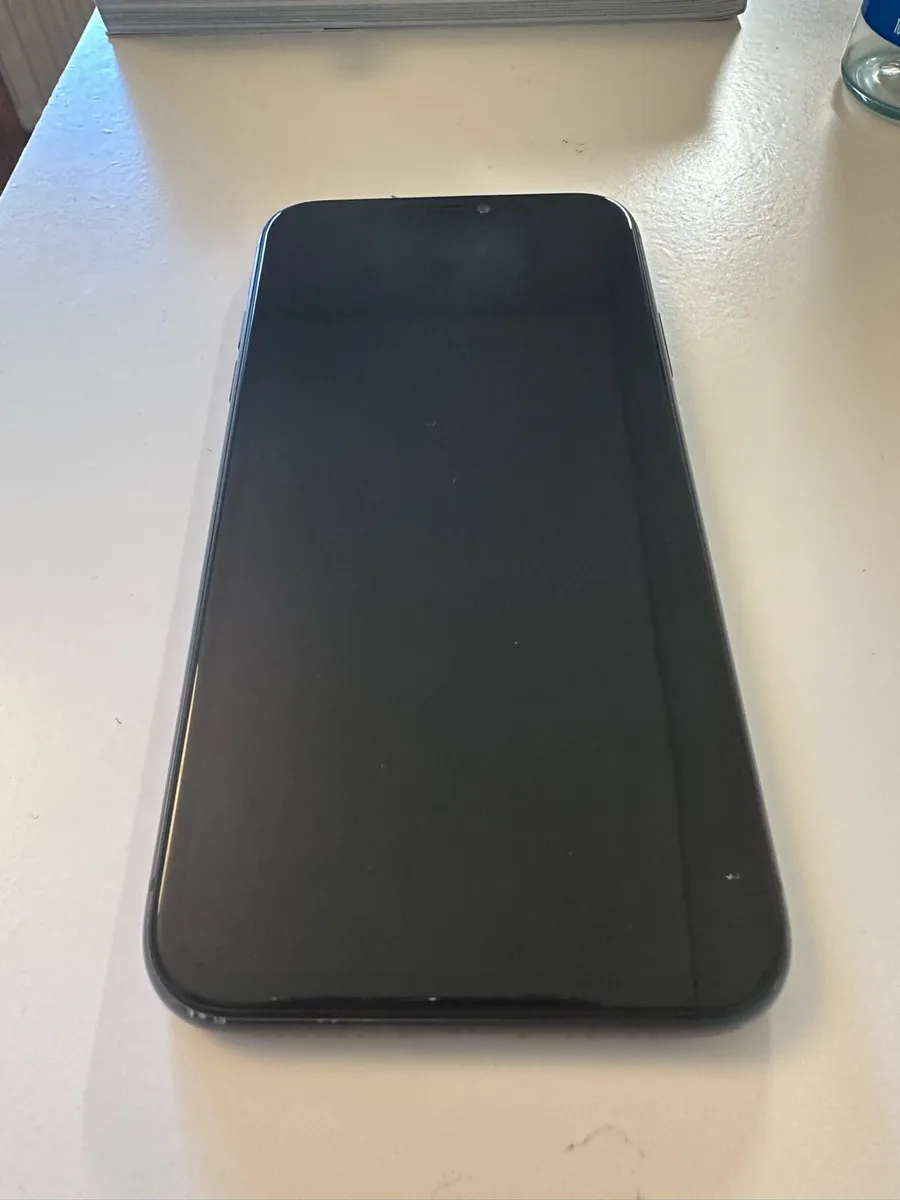 iPhone 11 64gb black - Image 2