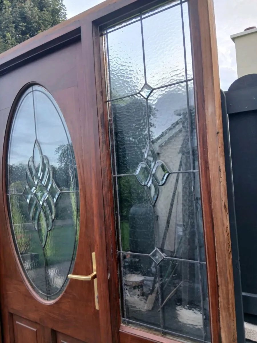 Residential External Front Door & Frame - Image 4