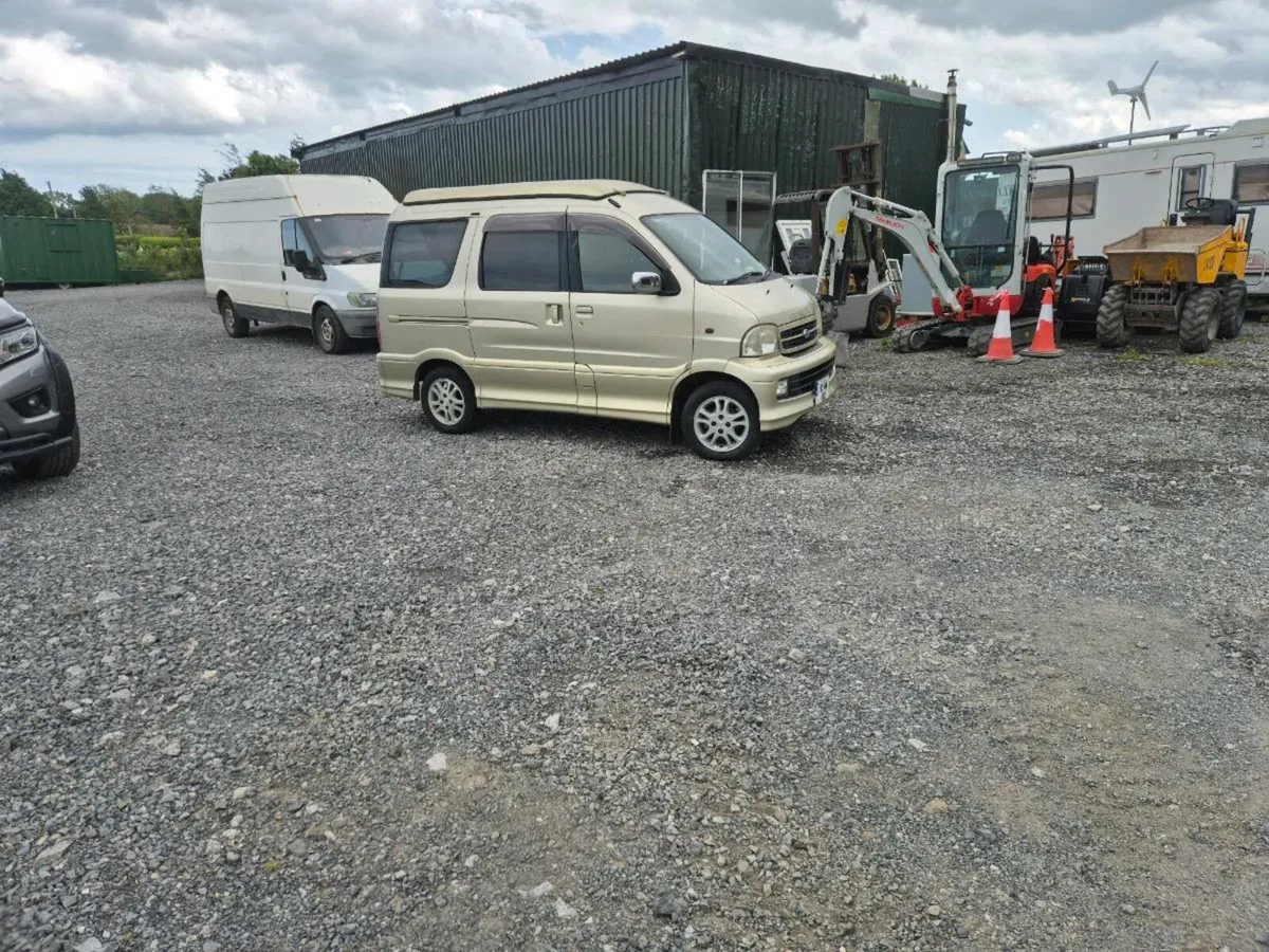 Daihatsu atrai 7Camper van 2002 - Image 1