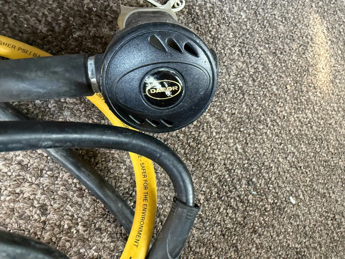 Scuba diving regulators - Image 2
