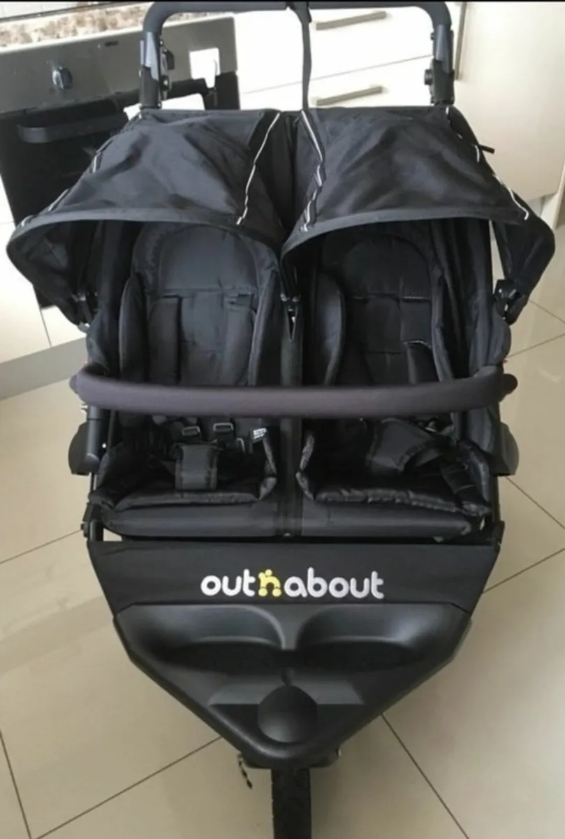 Out N About Black As new - Image 1