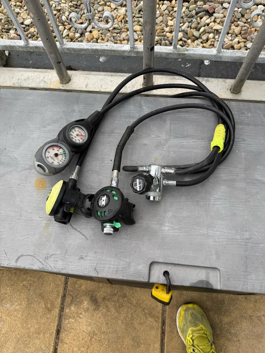 Scuba diving regulators - Apeks - Image 1