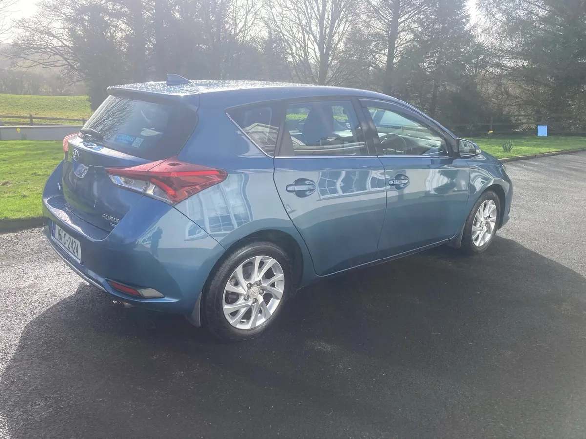 Toyota Auris 1.2 petrol 2016 - Image 4