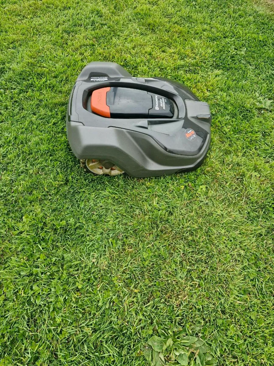 Robot husqvarna 450X lawnmower - Image 4