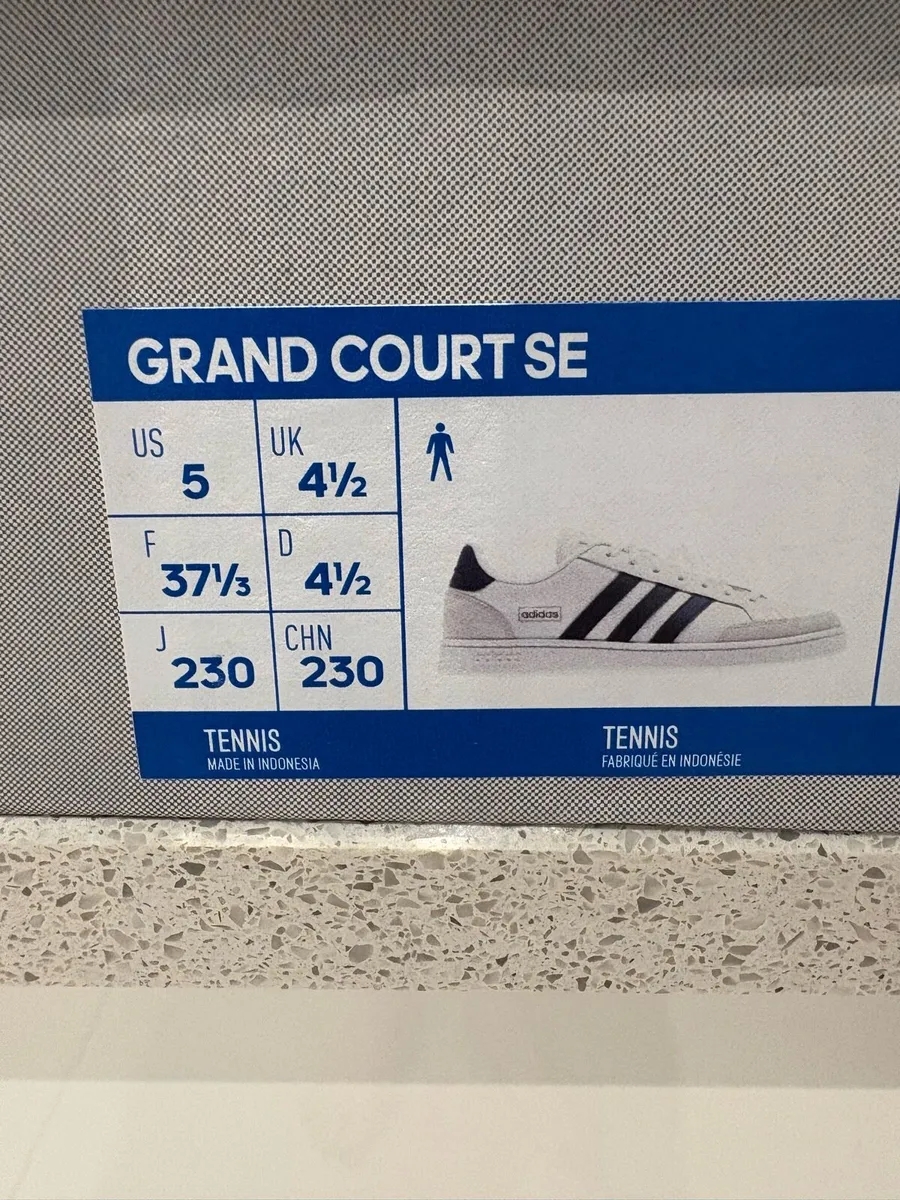 Adidas Original Court SE - 4.5 - Image 3