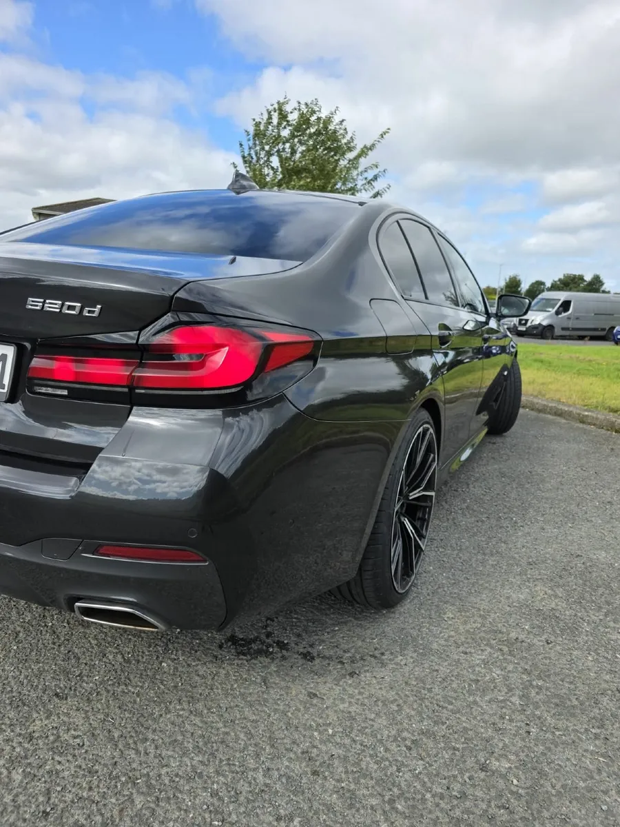 BMW 520 D M sport Diesel/Hybrid. G30 facelift - Image 3