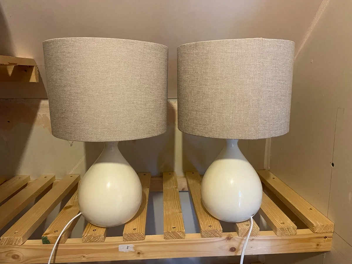 Bedside lamps - Image 1