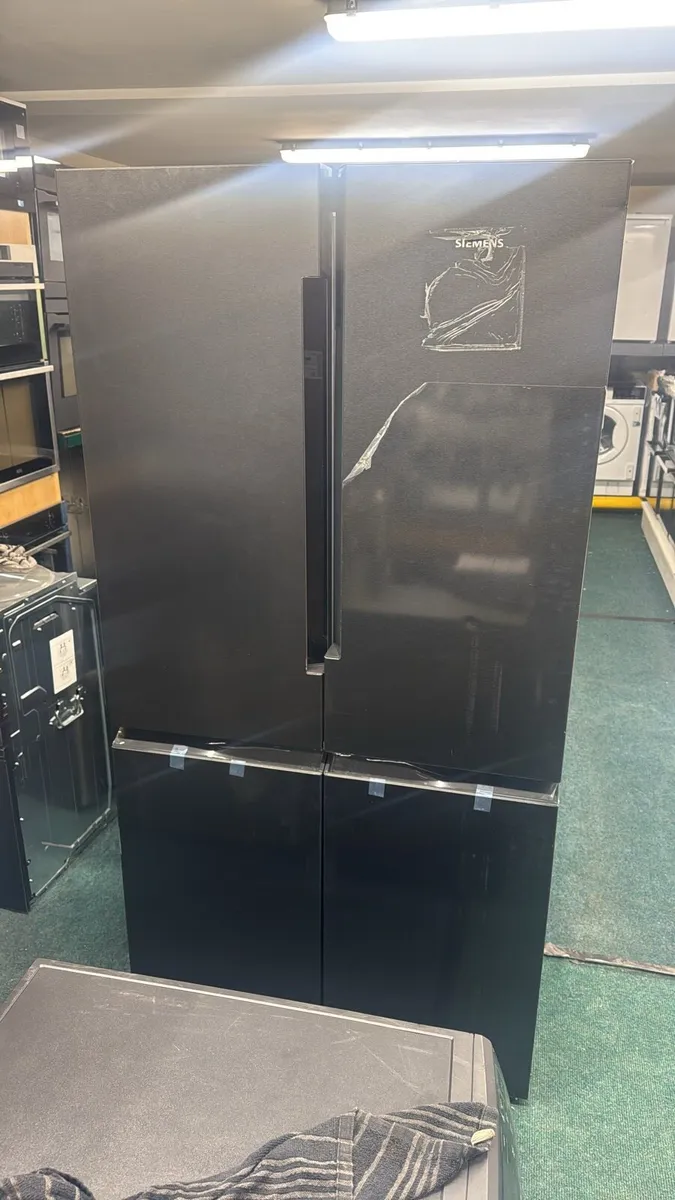 Siemens Iq300 French door fridge freezer - Image 1
