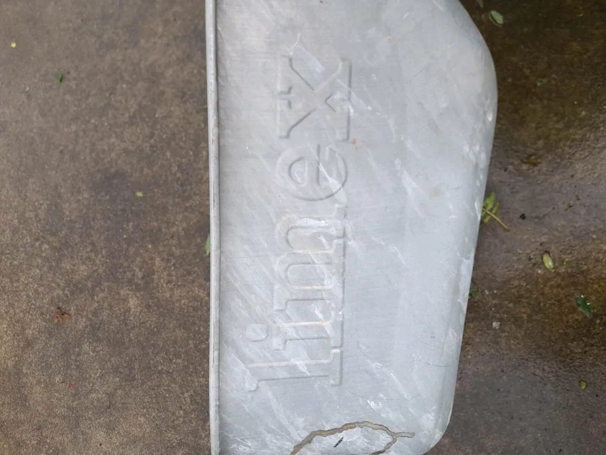 Wheel barrow body - Image 2