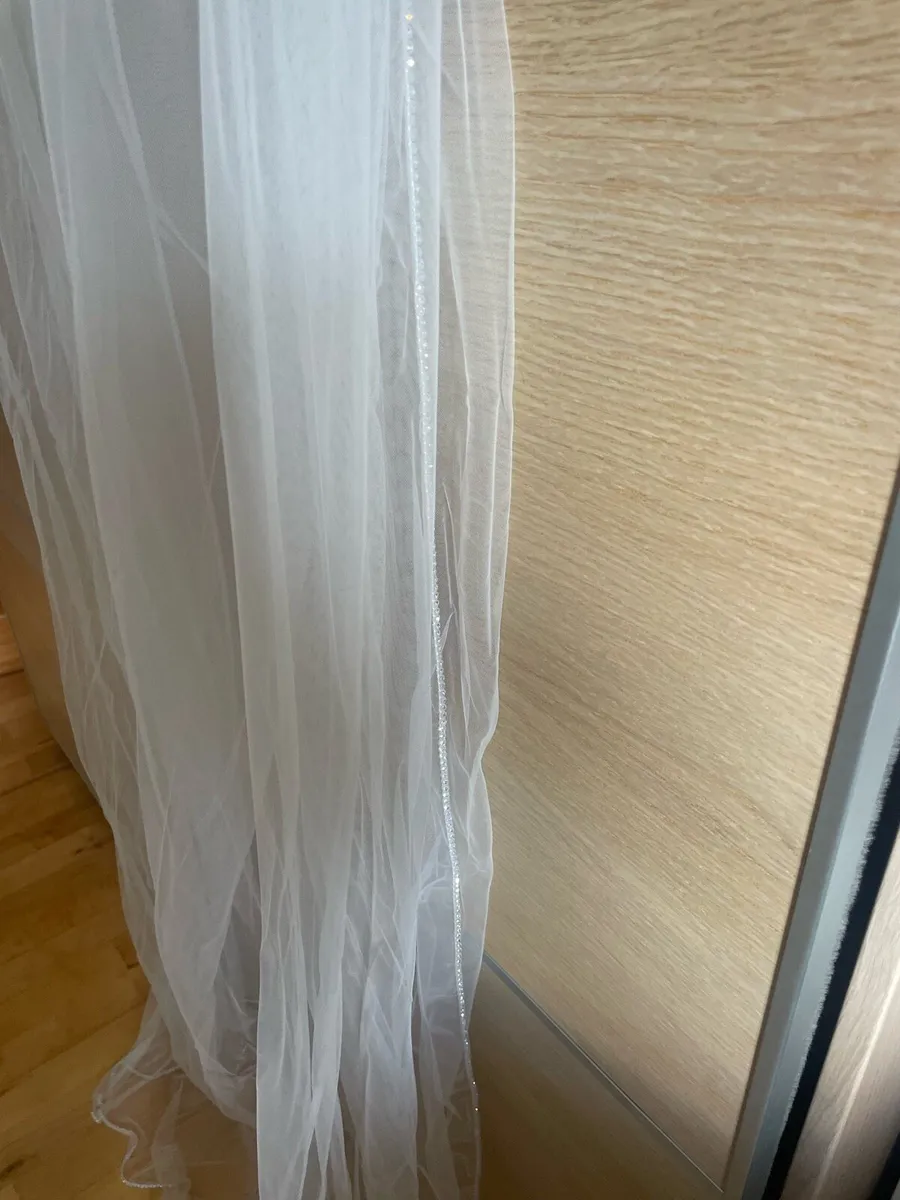 Wedding dress Veil - Image 2