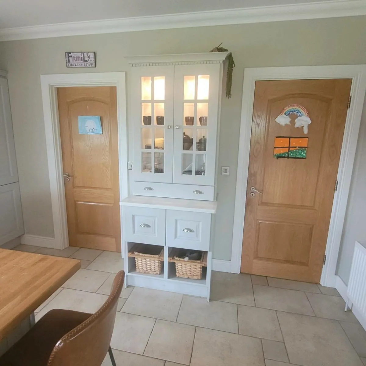 Painted grey kitchen and quartz worktop - Image 4