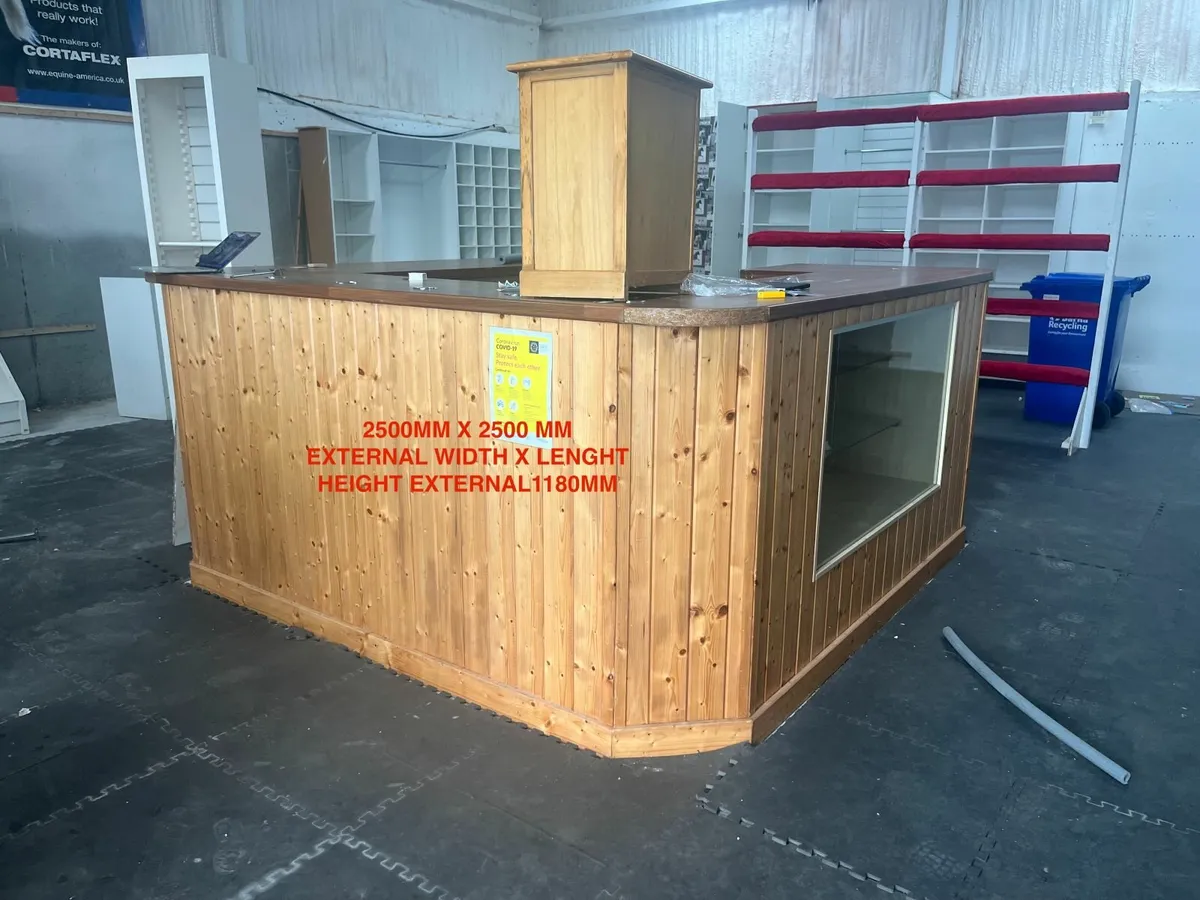 Shop counter, display case & other fittings - Image 1