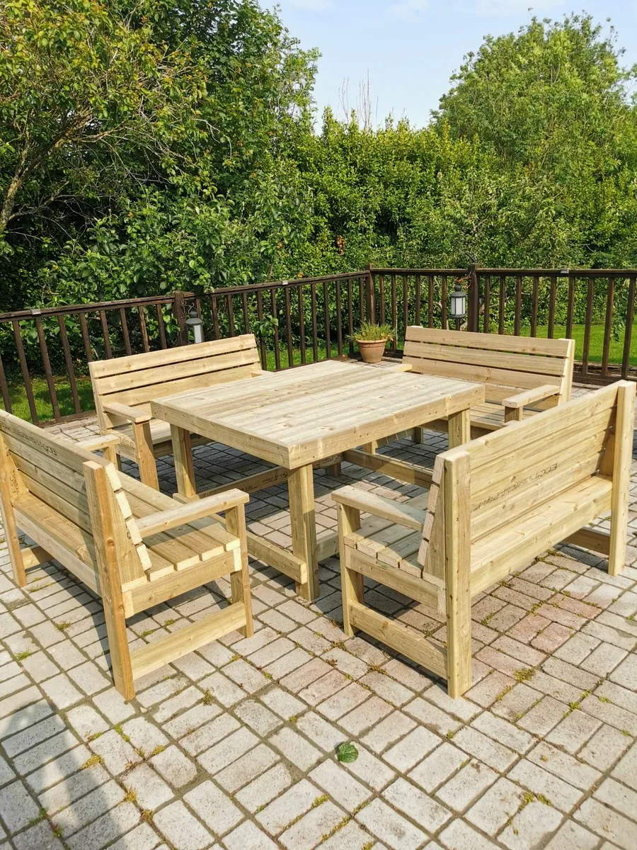 Garden furniture - Image 1