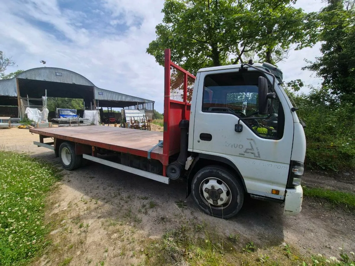 IZUZU Truck. 7.5 Ton. - Image 2
