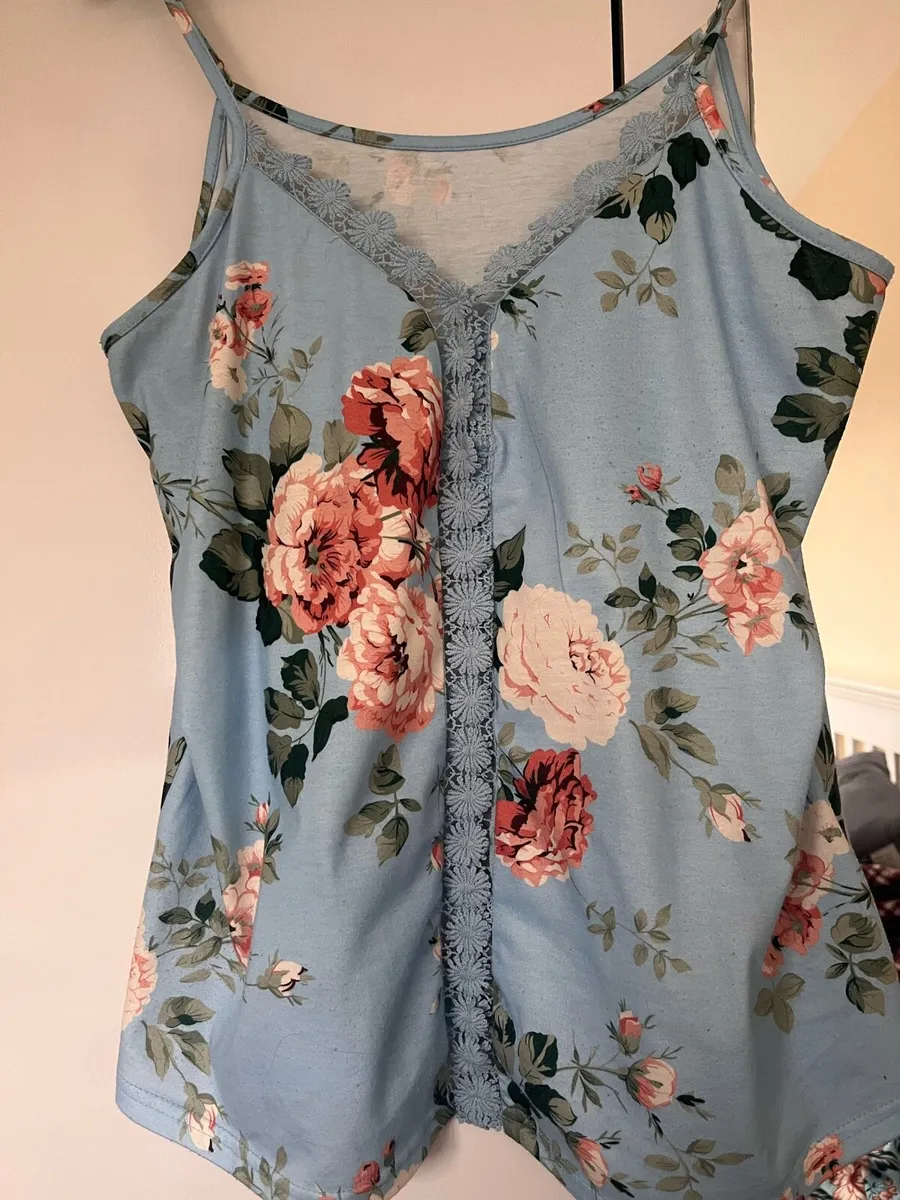 Woman’s clothes - Image 4