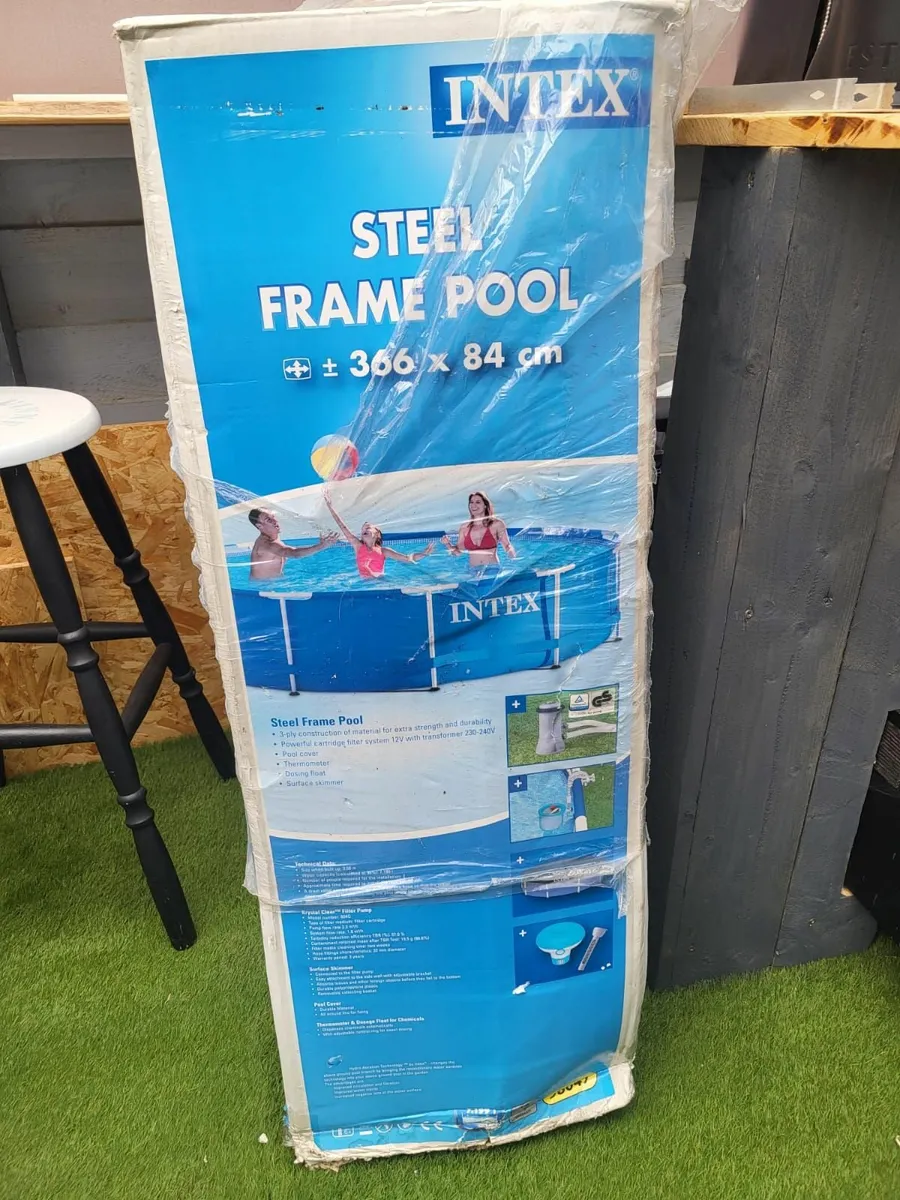Swimming pool - Image 2
