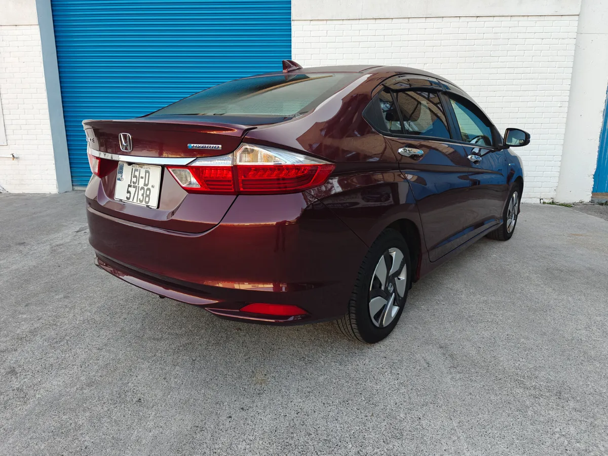 2015 HONDA GRACE HYBRID AUTOMATIC - Image 3
