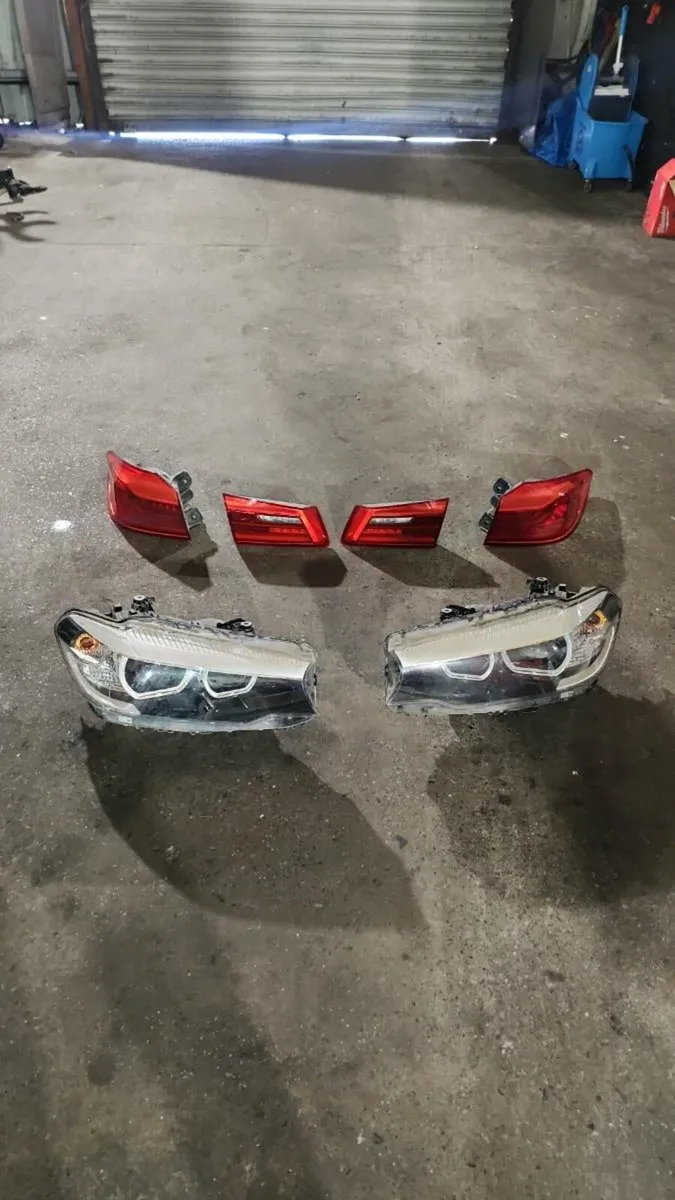 Bmw g30 5 series headlight taillights - Image 1